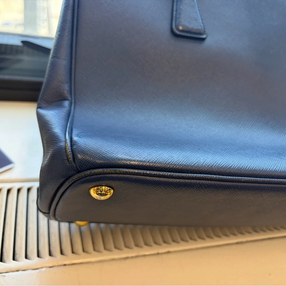 Authentic Prada Galleria Saffiano Lux Tote Bag – Blue/Navy - Picture 14 of 16